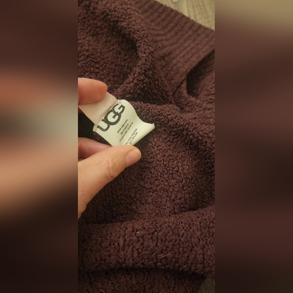 Ugg Women's XS/S Judith Hooded Sweater Cardigan Plum Purple Color , Great Cond - Picture 3 of 10